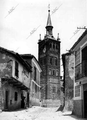 Torre de la iglesia del pueblo Illescas (Toledo)