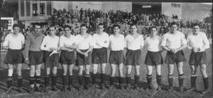 El Racing de Santander en san Mamés antes de disputar un partido contra el...