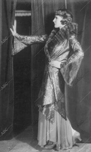 En la Imagen, abrigo de 1930 Diseñado por Alice Bernard