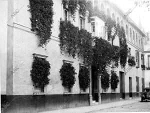 Casa del patio de Banderas