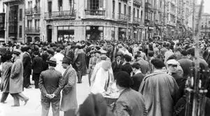 Oviedo, del fracasado movimiento comunista del Domingo: alrededor del mediodía...