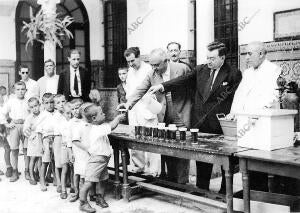 Foto de Sanchez del Pando, los Niños del hospicio provincial de Sevilla Pudieron...