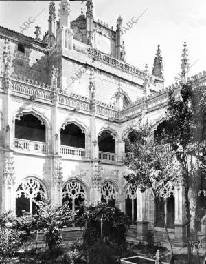 El maravilloso claustro de san Juan de los Reyes, una de las Admirables Joyas...