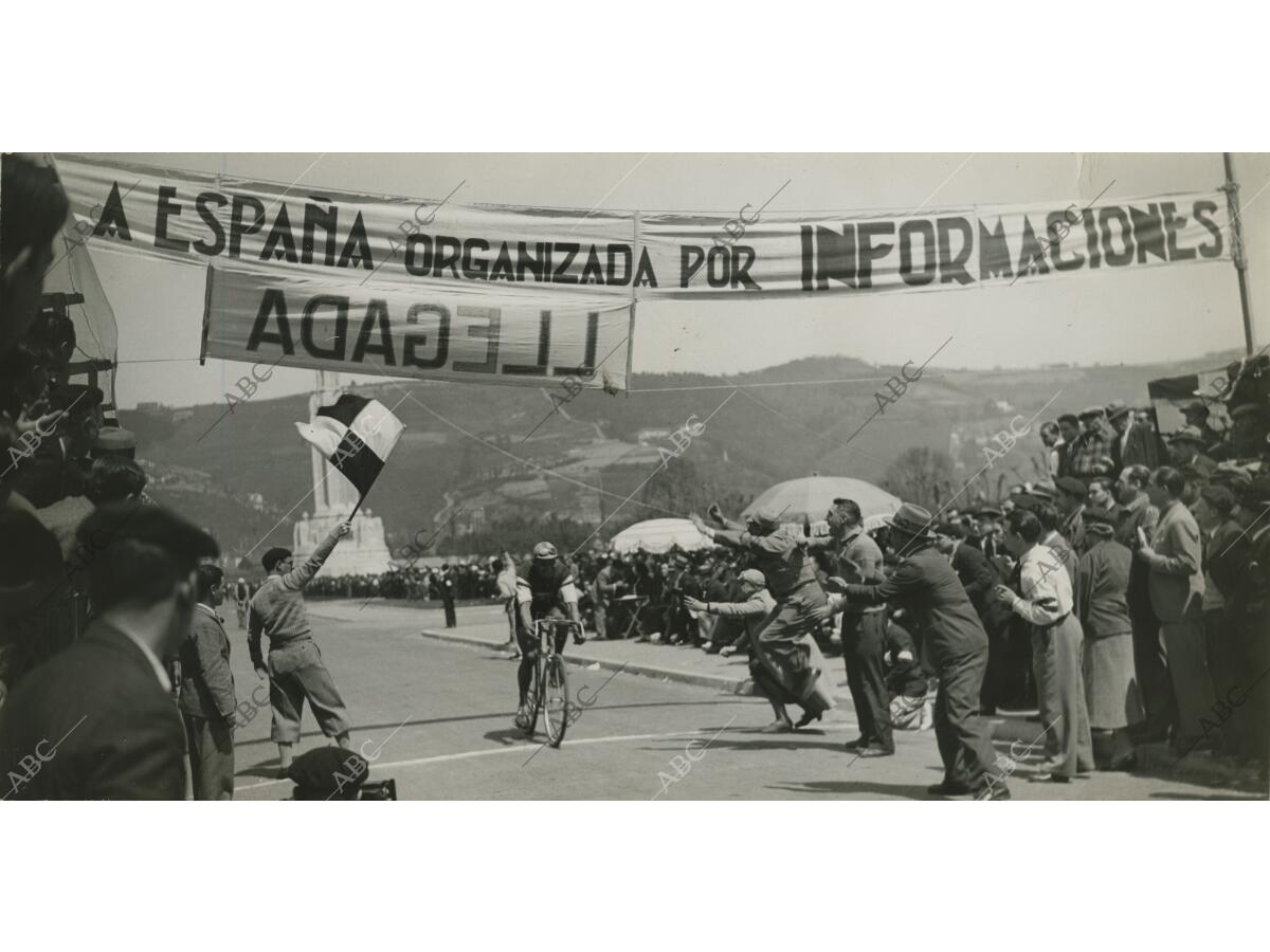 Primera Vuelta Ciclista a España Archivo ABC