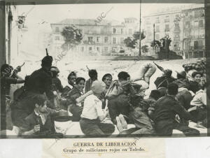 Guerra de liberación: grupo de milicianos rojos en Toledo