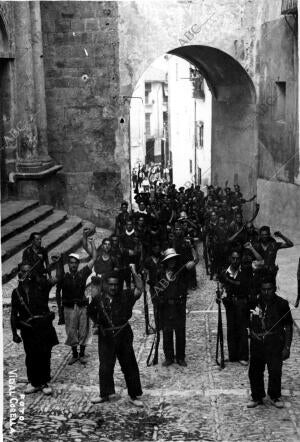 Fuerzas de la columna de Castellón Entrando en Segorbe (Castellón)