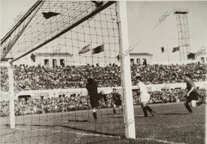 Final de la Copa del Generalísimo disputada en el estado de Montjuic entre el...