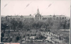 Fachada principal del hospital de san José y san Raimundo
