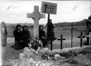 Tumba de los Mártires Fusilados por los Rojos en Paracuellos del Jarama en...