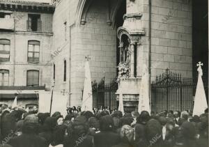 El Rosario de la Aurora es rezado ante la patrona de la capital, la Virgen...