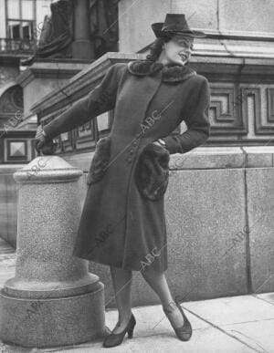 En la Imagen, abrigo de 1944