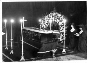 capilla ardiente Instalada en el ministerio de jornada