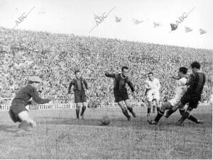 Sevilla campeón de liga 1945-46