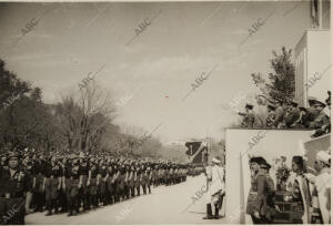 Guardia de Franco ante el caudillo