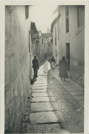 Cordoba, mayo de 1946. Una típica calle de la ciudad