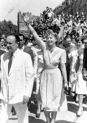 Eva duarte de Perón durante su visita oficial A España en junio de 1947