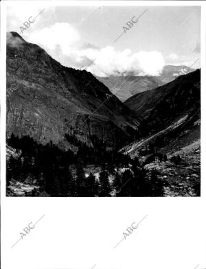 Paisaje del pirineo Leridano, el valle de Valarties