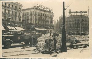 Obras de reforma de la puerta del sol en 1950