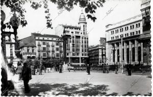 Plaza y edificio del Banco de España