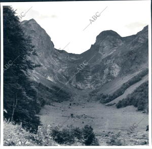 Paso al pirineo oscense y Puertos de la picada y Benasque