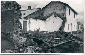 En la Foto, una de las Casas Destruidas totalmente