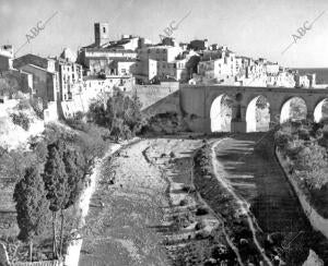 Villajoyosa Es un pueblo Marinero, en el Cual, A la Fresquita sombra y la brisa...