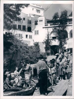 Turistas en Aiguablava, Fornells