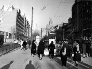 Salida del metro Diego de León