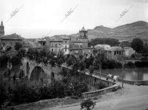Puente romano del pueblo puente la Reina (Navarra)