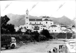 Vista de Marbella con su iglesia al Fondo