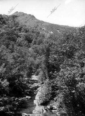 Paisaje del río del pueblo de las Batuecas (Salamanca)