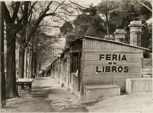 Puestos de libros en la cuesta de Moyano