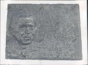 Placa para el recuerdo de Luis A. Bolin (1894-1969) por quien Fue donado el...