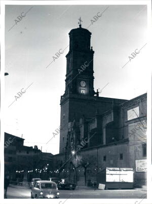 Torre de la iglesia de san Bartolomé del pueblo Aldenueva de Ebro en la Rioja