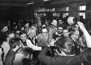 Rafael Alberti en Barajas, procedente de Roma