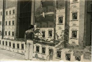 Calles empapeladas de propaganda electoral