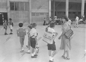 Los alumnos vuelven al colegio tras el periodo de verano