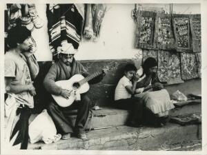 Escena de un típico mercadillo mexicano, conocido como tianguis