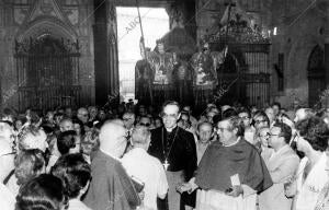 Corría junio de 1982 cuando monseñor Amigo entró como obispo de Sevilla en la...