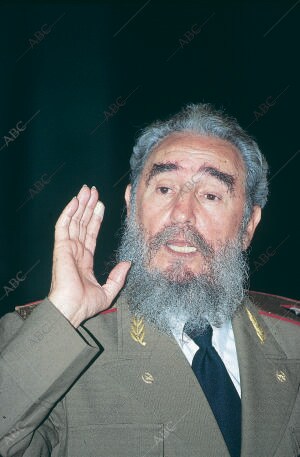 Fidel Castro durante una rueda de prensa