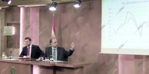 Consejo de Ministros Presidido por Mariano Rajoy y Cristóbal Montoro, en que se...