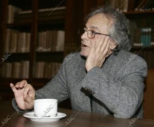 Entrevista con el poeta libanés Adonis con motivo de la presentación de su...