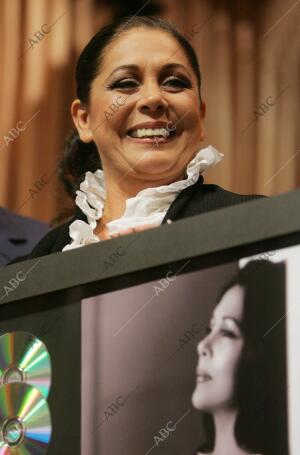Isabel Pantoja recibe en Madrid 40 Discos de Platino por vender más de 4...