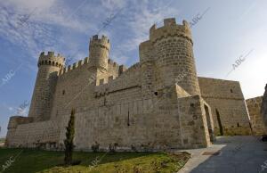 Castillo de Olmillos, conocido como Señorío de Olmillos, es una pequeña...