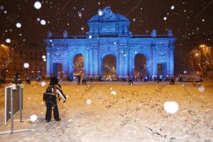 Aspecto invernal de la Puerta de Alcalá