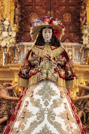 Virgen del Rocío vestida de pastora