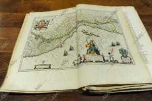 Biblioteca de la Ub. Restauracion de Libros Antiguos