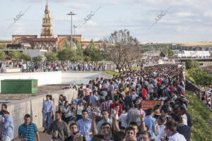 Cordoba. 27-05-14. Miercoles de Feria.Botellon