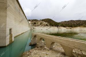 Embalse de amadorio con muy poca capacidad de agua FotoJuan Carlos Soler archdc