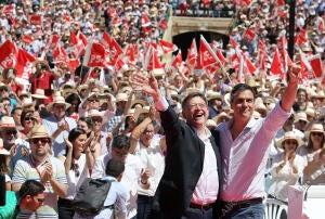 Mitin de Pedro Sánchez, junto a los candidatos valencianos, Ximo Puig y Joan...